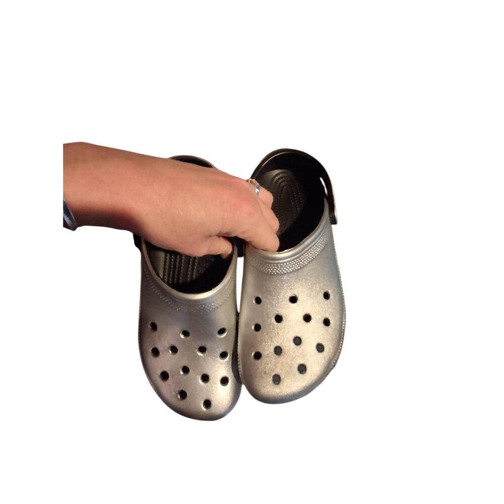 Crocs silver metalic Unisex clogs mens 8 women's 10 - Picture 6 of 6